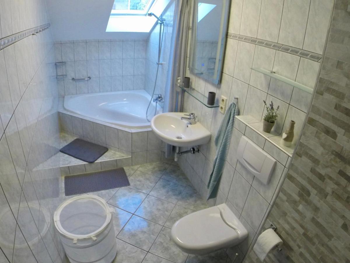 Holiday Apartment Lavanda Jesenice  Buitenkant foto
